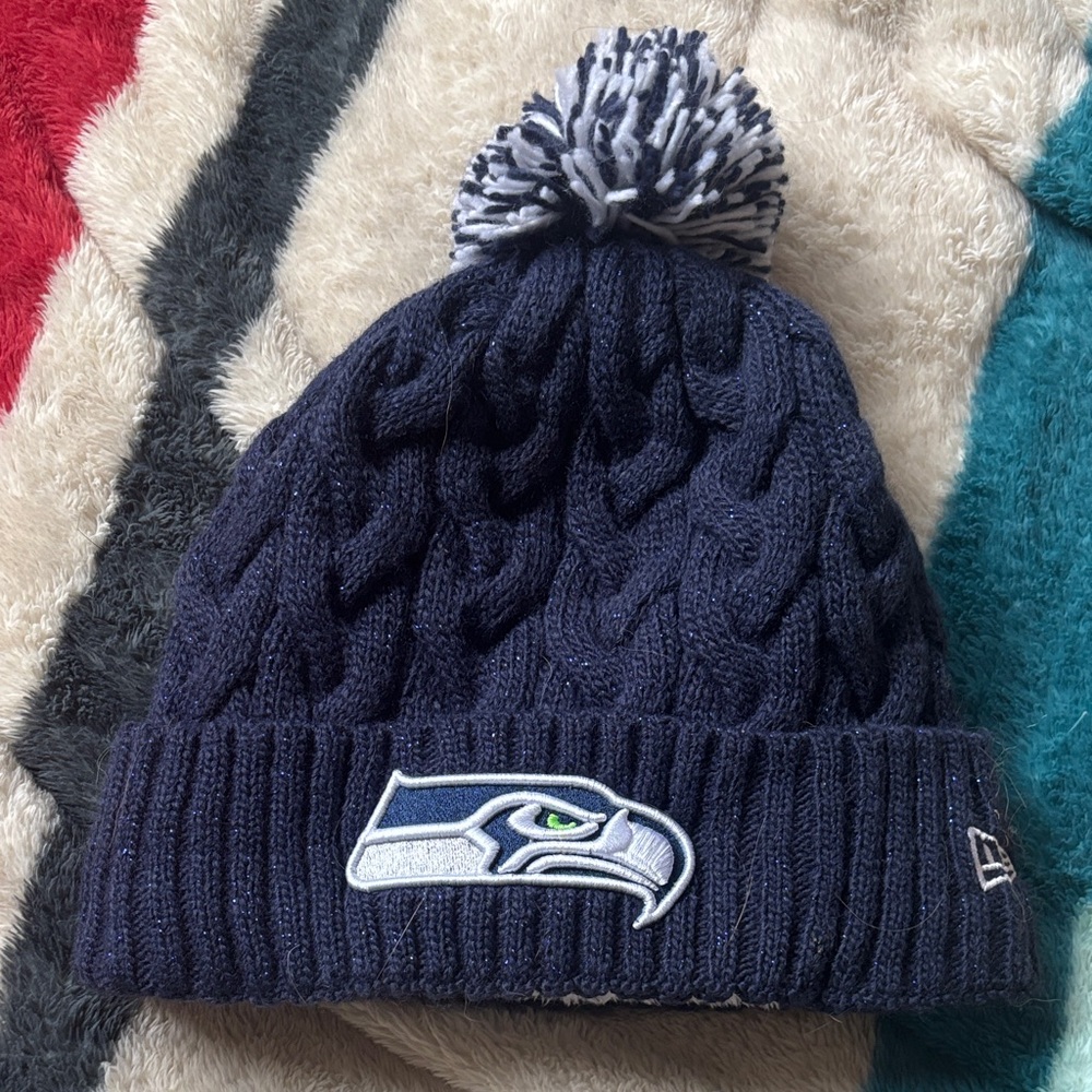 New Era Navy and White Knit Beanie